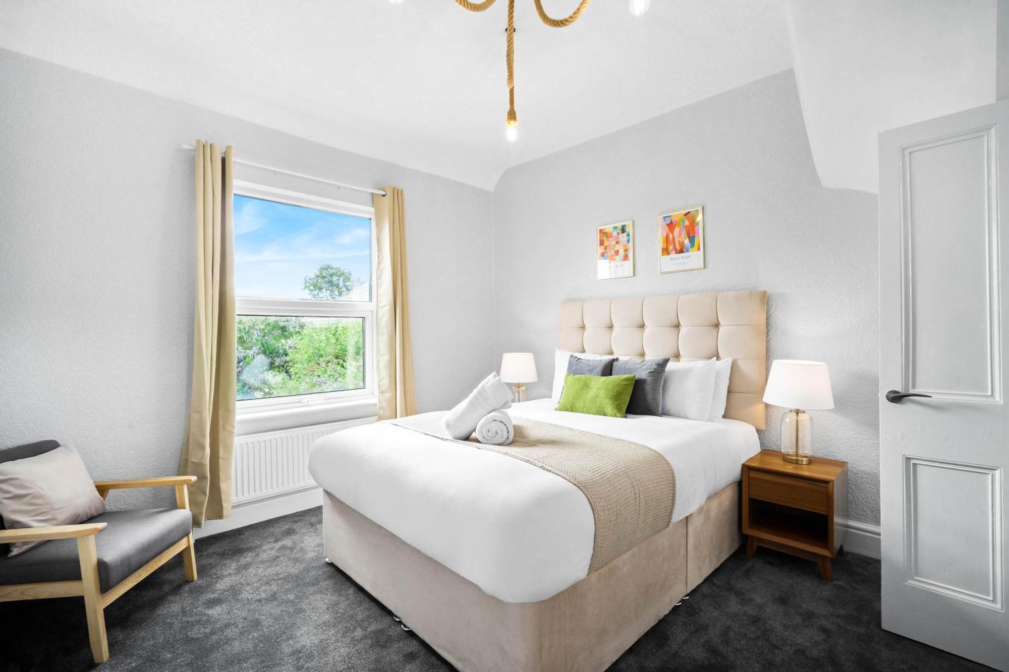 Stylish 3 Bedroom House - 6 Guests - Garden - Parking - Netflix - Wifi - 17M Бирмингем Экстерьер фото
